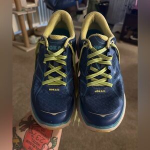 Hoka one one Clifton 2 True Blue/ Sunny Lime Women’s Size 7